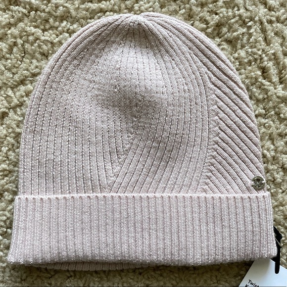 Lululemon Pink Twist of Cozy Beanie Winter Hat - Picture 2 of 8